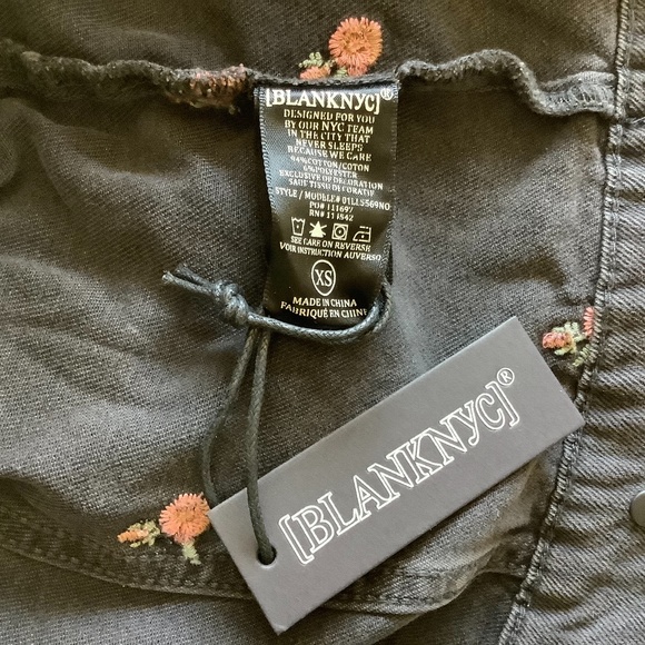 NWT BLANK NYC Late Bloomer black denim jean jacket XS - Picture 6 of 9